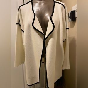 Cobble lane waterfall black piped jacket